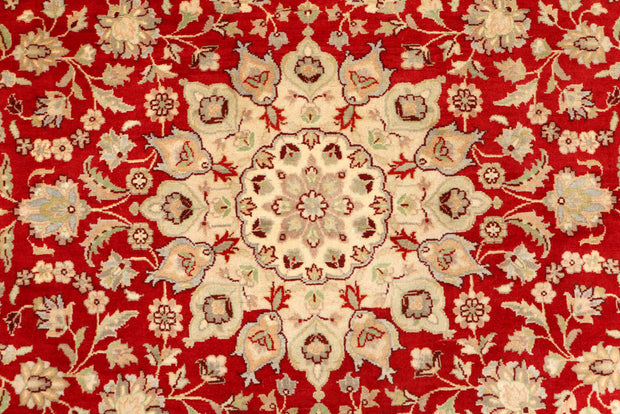 Red Kashan 5' 1 x 5' 1 - No. 48398 - ALRUG Rug Store