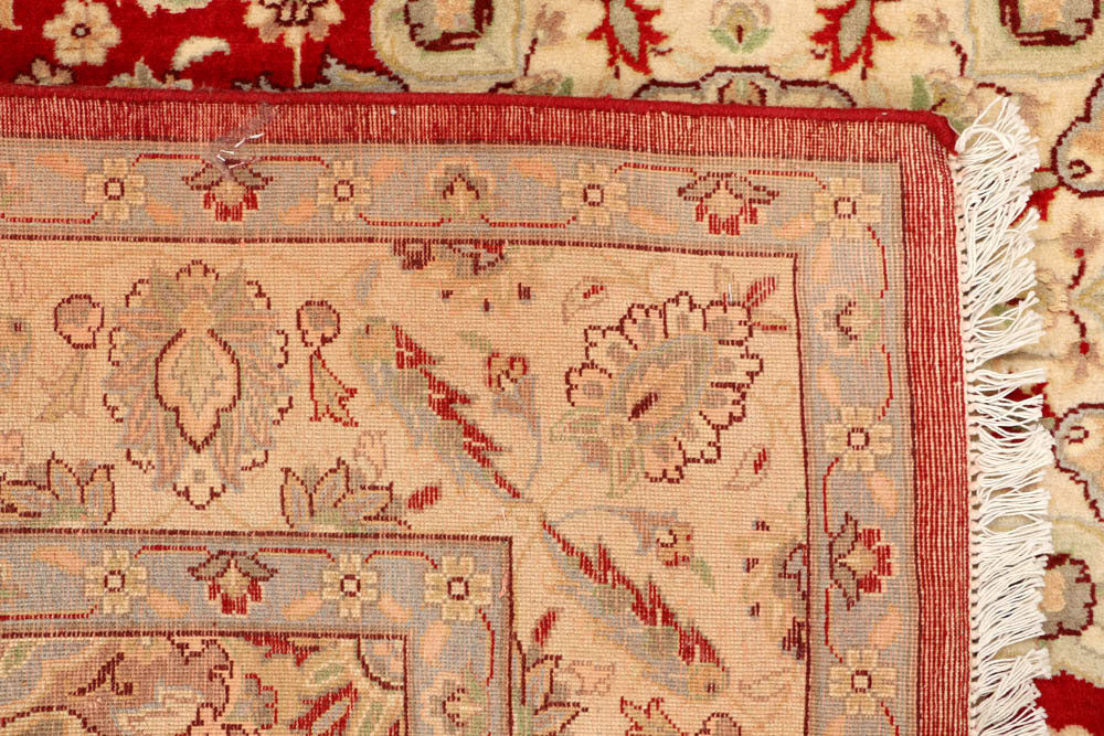 Red Kashan 5' 1 x 5' 1 - No. 48398 - ALRUG Rug Store