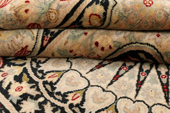 Black Kirman 4' 1 x 6' 3 - No. 48408 - ALRUG Rug Store