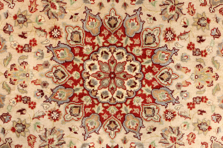 Bisque Kashan 3' 7 x 3' 8 - No. 48409 - ALRUG Rug Store