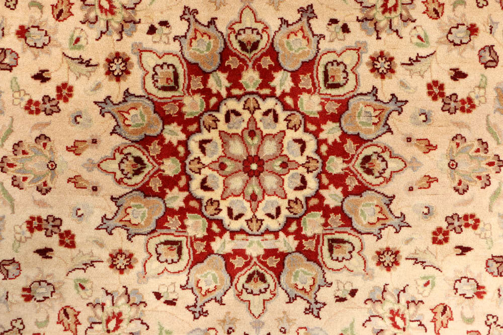 Bisque Kashan 4' x 4' 2 - No. 48411 - ALRUG Rug Store