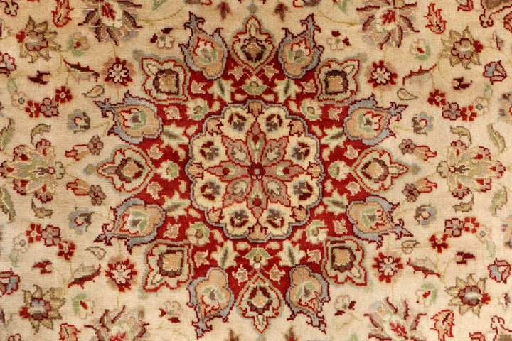 Bisque Kashan 3' 7 x 3' 5 - No. 48414 - ALRUG Rug Store