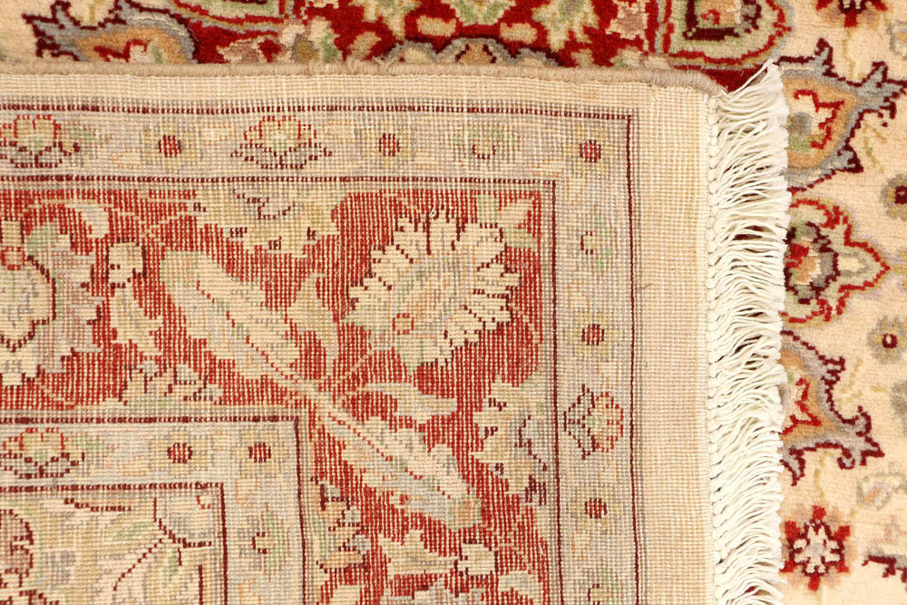 Bisque Kashan 3' 11 x 4' 3 - No. 48422 - ALRUG Rug Store