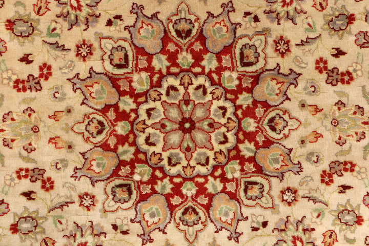 Bisque Kashan 4' x 4' 2 - No. 48423 - ALRUG Rug Store