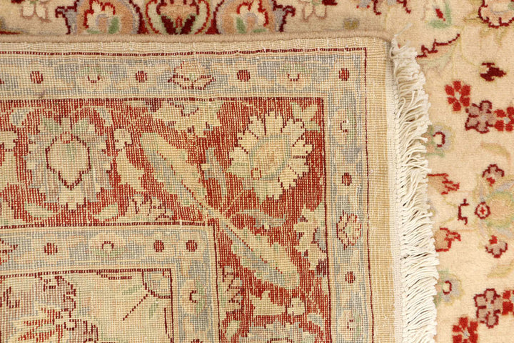 Bisque Kashan 4' 1 x 4' 4 - No. 48424 - ALRUG Rug Store