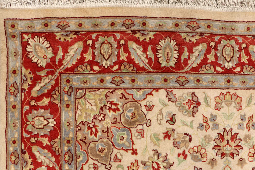 Bisque Kashan 4' 2 x 4' 5 - No. 48425 - ALRUG Rug Store