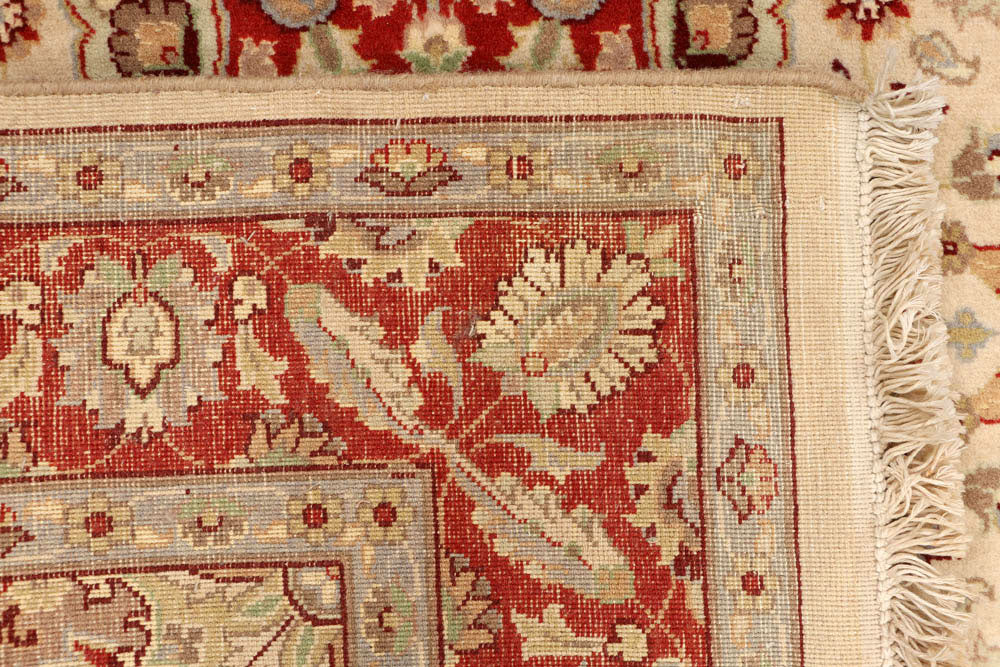 Bisque Kashan 4' 2 x 4' 5 - No. 48425 - ALRUG Rug Store