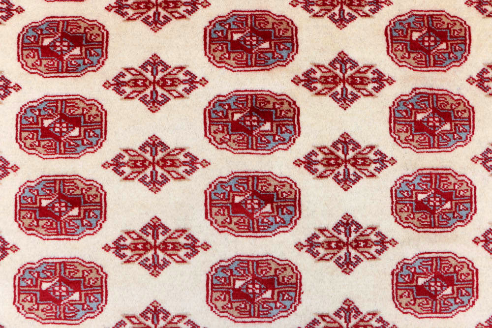 Cornsilk Bokhara 8' x 9' 10 - No. 48468 - ALRUG Rug Store