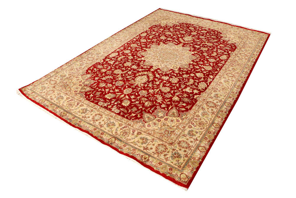 Firebrick Kashan 5' 7 x 8' 2 - No. 48506 - ALRUG Rug Store