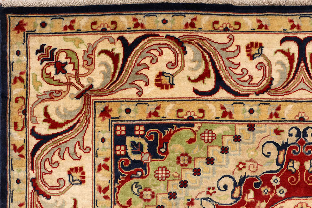 Midnight Blue Isfahan 4' 10 x 6' 8 - No. 48672 - ALRUG Rug Store