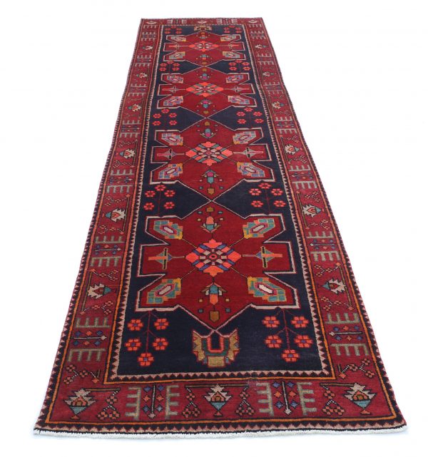 Hamadan 3’ 3″ x 13’ 1″ - No. AV98037