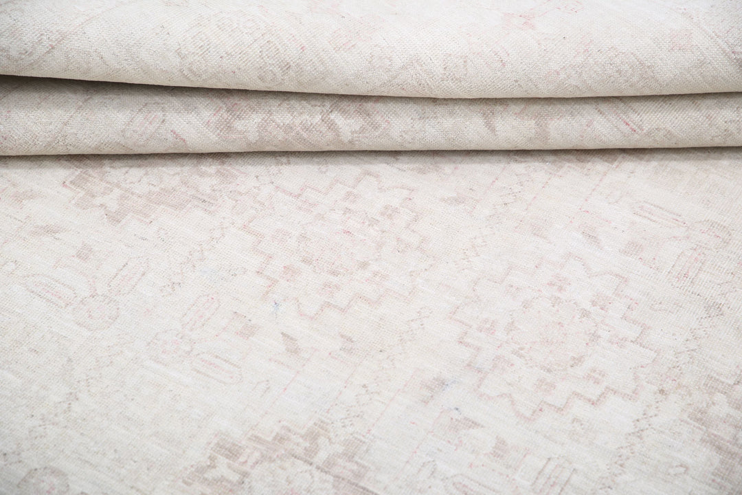 Hand Knotted Serenity Wool Rug 6' 1" x 8' 6" - No. AT53268