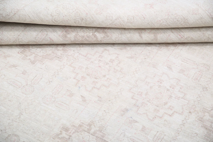 Hand Knotted Serenity Wool Rug 6' 1" x 8' 6" - No. AT53268