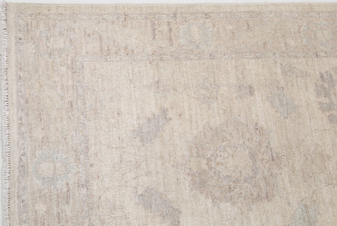 Hand Knotted Serenity Wool Rug 2' 6" x 8' 6" - No. AT69127