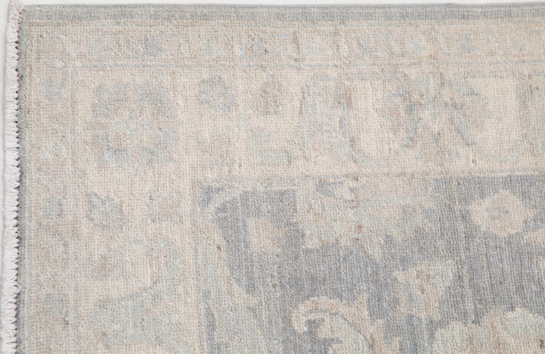 Hand Knotted Serenity Wool Rug 2' 7" x 8' 4" - No. AT99867