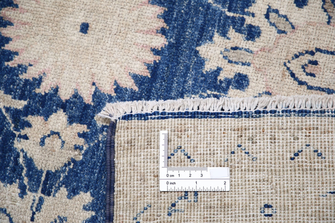 Hand Knotted Serenity Wool Rug 3' 11" x 10' 5" - No. AT49885