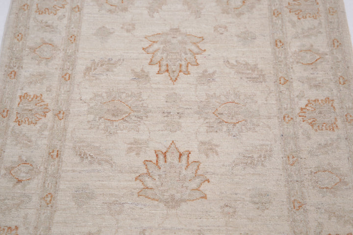 Hand Knotted Serenity Wool Rug 2' 6" x 4' 1" - No. AT55728