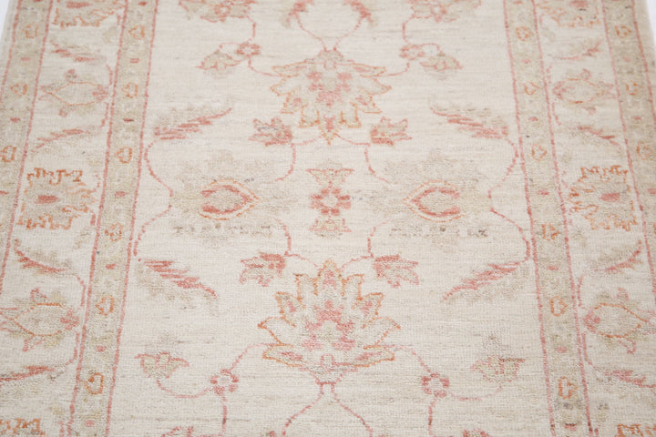 Hand Knotted Serenity Wool Rug 2' 7" x 3' 9" - No. AT98370