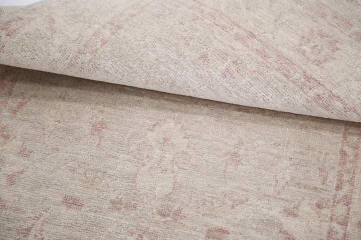 Hand Knotted Serenity Wool Rug 2' 7" x 3' 11" - No. AT72138