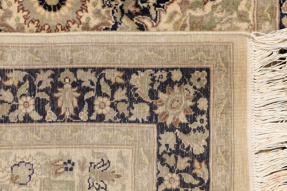 Cornsilk Isfahan 3' x 5' 4 - No. 52304 - ALRUG Rug Store