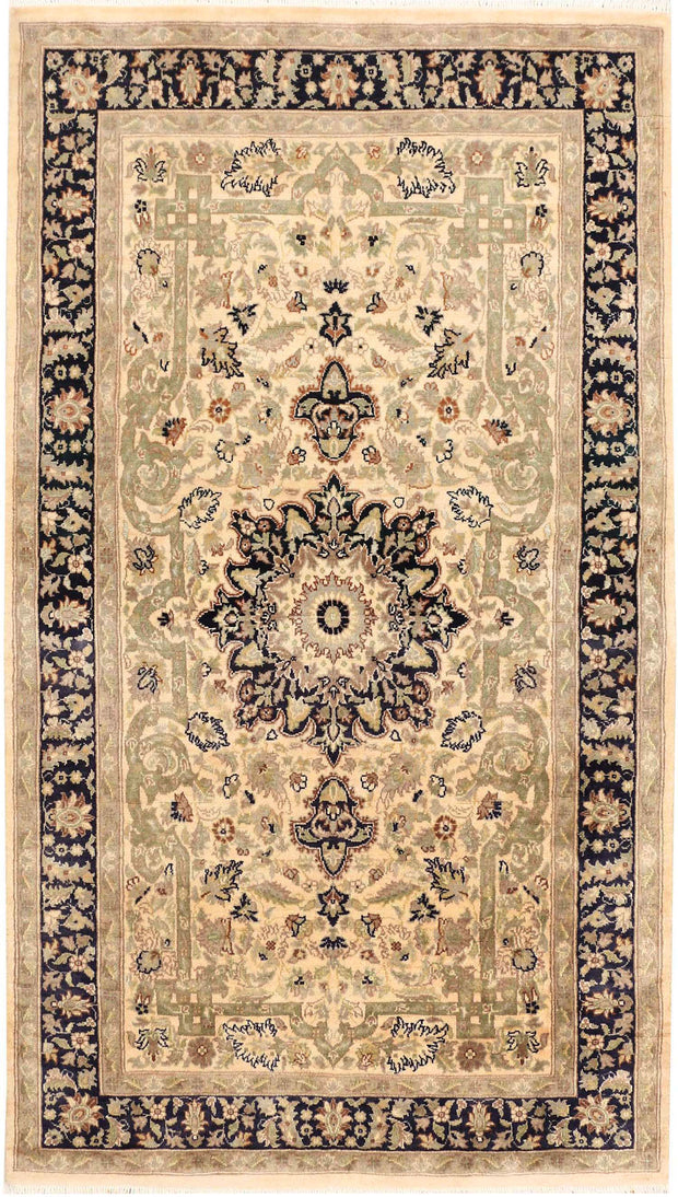 Cornsilk Isfahan 3' x 5' 4 - No. 52304 - ALRUG Rug Store