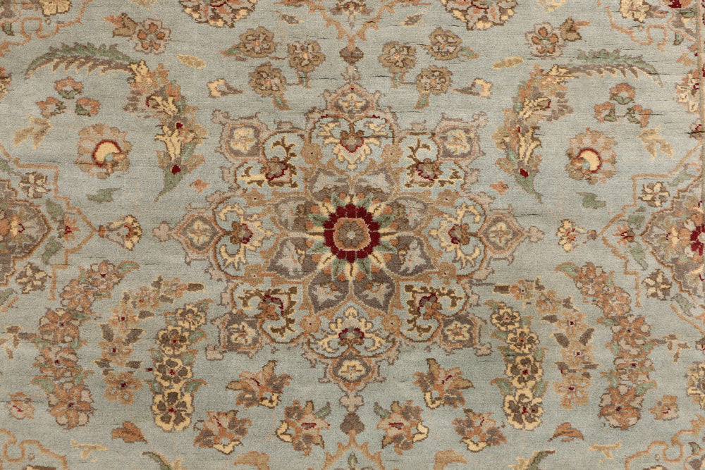 Silver Mahal 4' 1 x 5' 10 - No. 52316 - ALRUG Rug Store