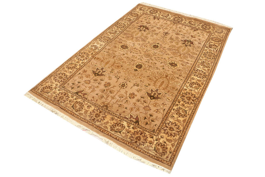 Tan Mahal 4'  1" x 6'  1" - No. QA10392