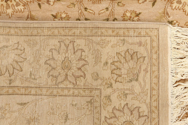 Tan Mahal 4'  1" x 6'  1" - No. QA10392