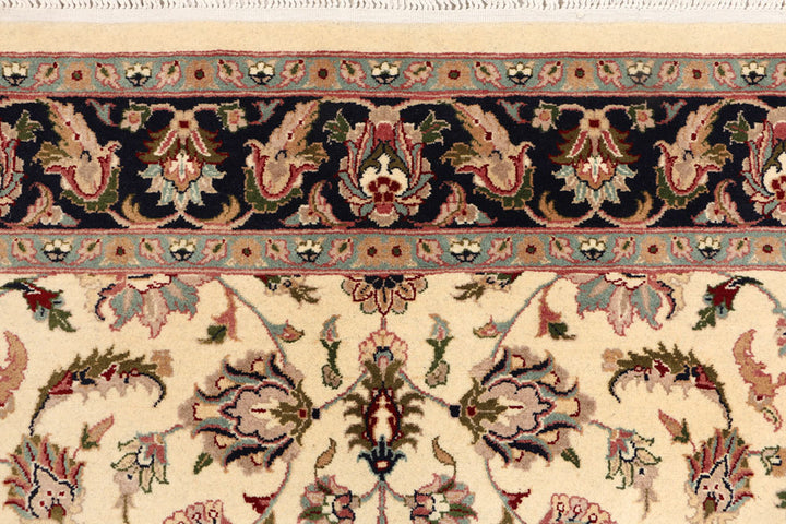 Cornsilk Mahal 4' x 6' 2 - No. 52319 - ALRUG Rug Store