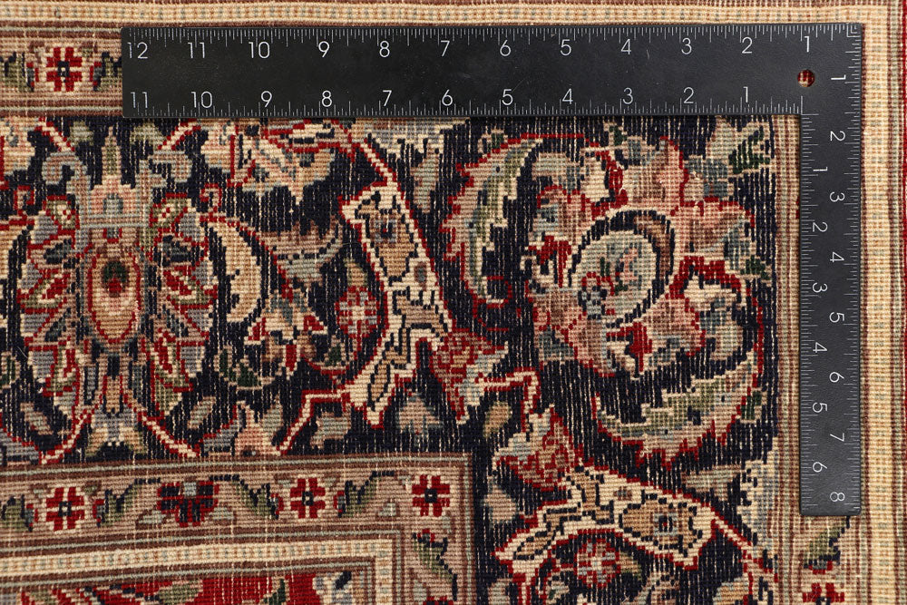 Maroon Mahal 4' 2 x 6' 1 - No. 52328 - ALRUG Rug Store