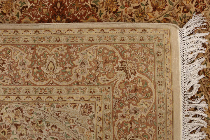 Navajo White Mahal 4' 7 x 6' 9 - No. 52337 - ALRUG Rug Store