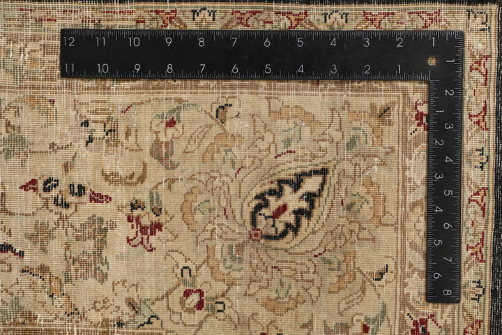 Black Mahal 4' 5 x 6' 10 - No. 52344 - ALRUG Rug Store