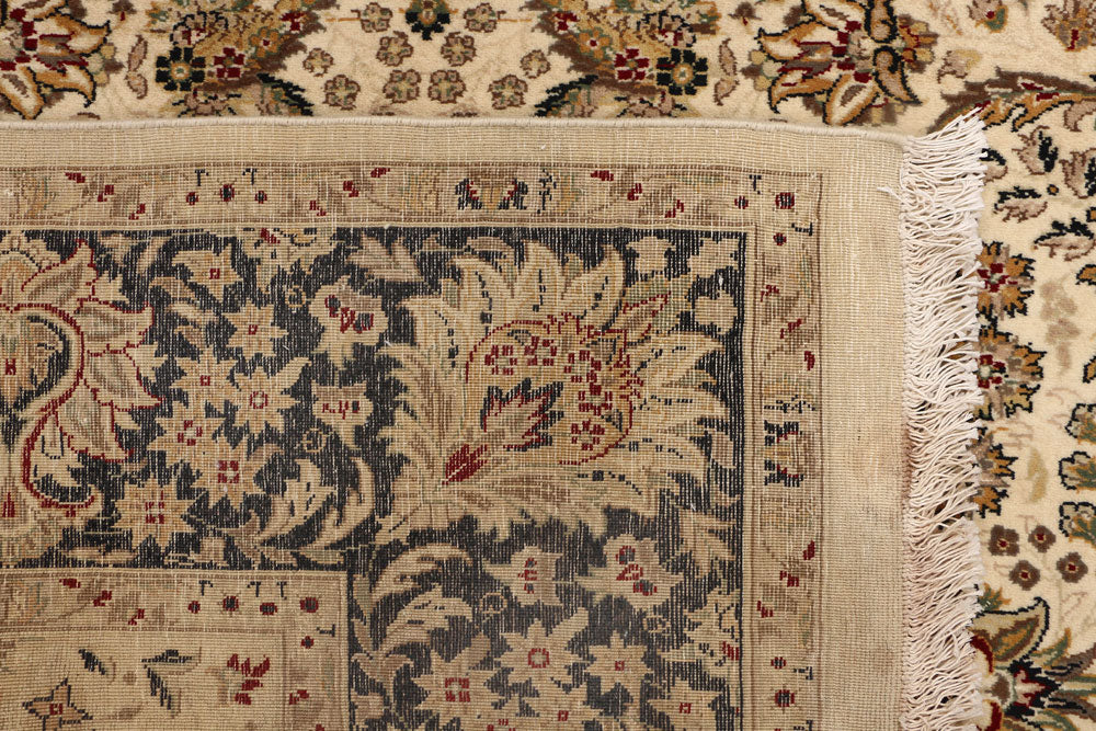Cornsilk Mahal 4' 7 x 7' 3 - No. 52351 - ALRUG Rug Store
