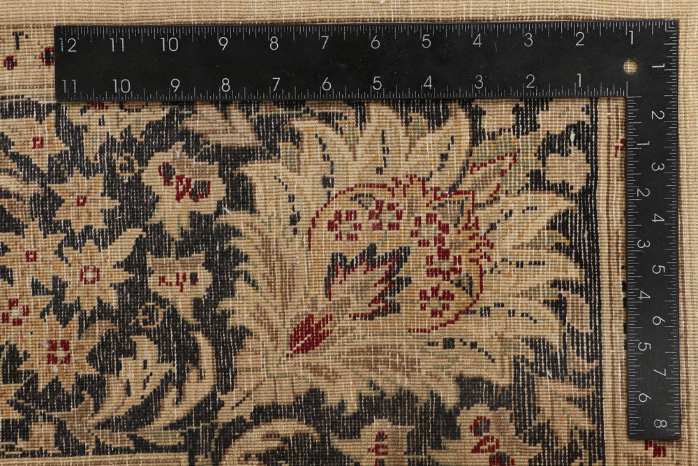 Cornsilk Mahal 4' 7 x 7' 3 - No. 52351 - ALRUG Rug Store