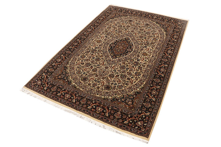 Cornsilk Isfahan 4' 1 x 6' 2 - No. 52357