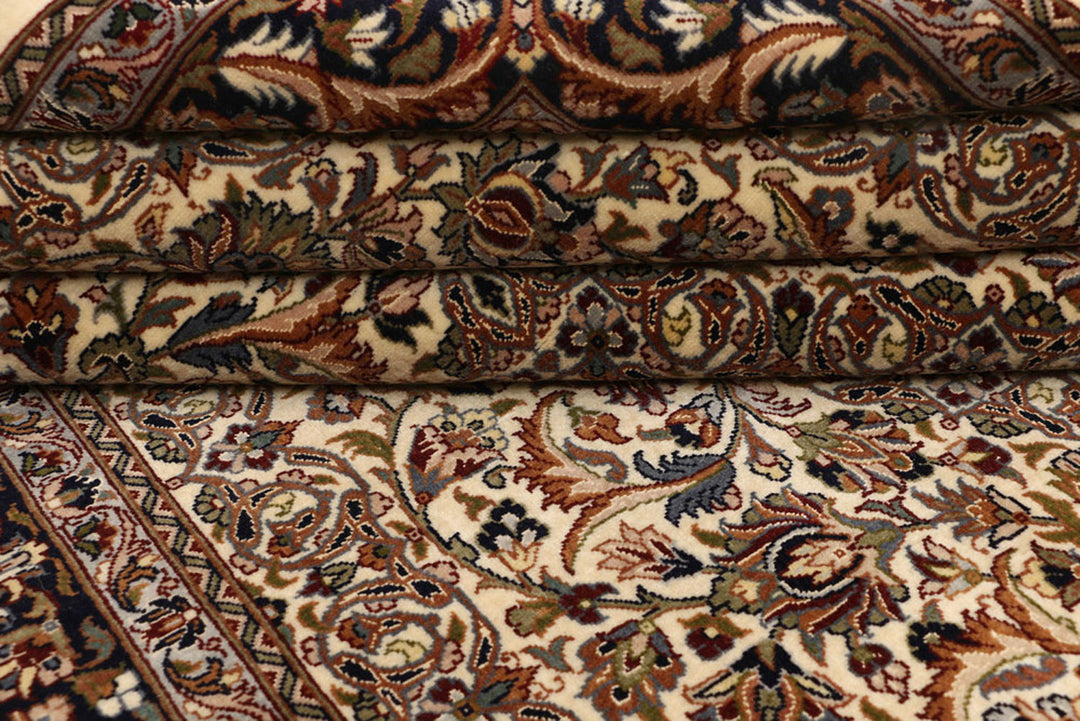 Cornsilk Isfahan 4'  1" x 6'  2" - No. QA96026