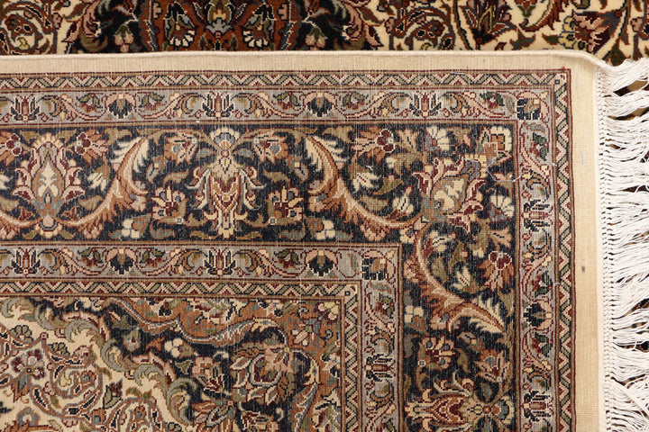 Cornsilk Isfahan 4' 1 x 6' 2 - No. 52357
