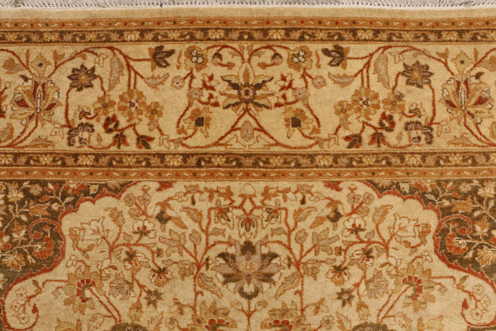 Navajo White Isfahan 5' 1 x 7' 9 - No. 52365 - ALRUG Rug Store