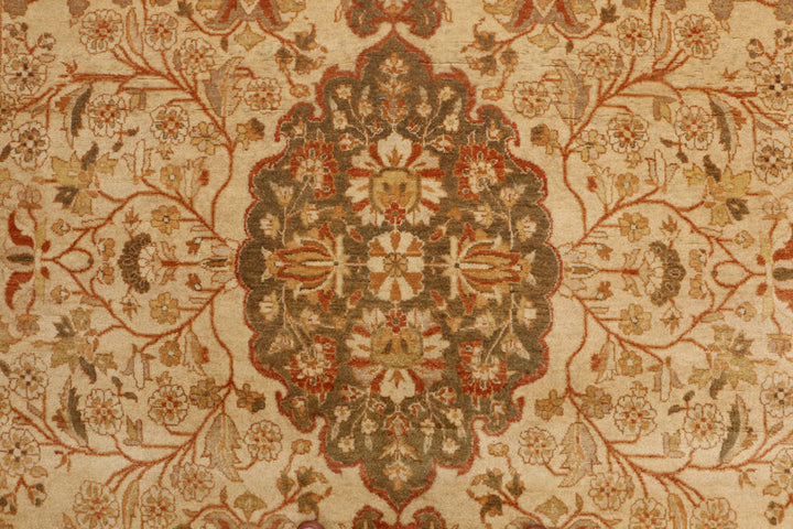 Navajo White Isfahan 5' 1 x 7' 9 - No. 52365 - ALRUG Rug Store