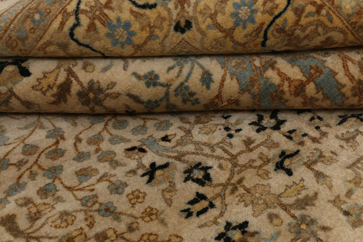 Navajo White Mahal 5'  1" x 6'  7" - No. QA28183