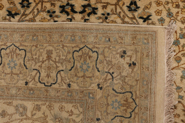 Navajo White Mahal 5'  1" x 6'  7" - No. QA28183