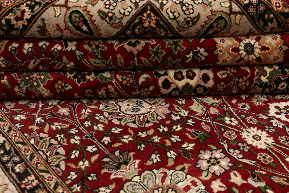 Maroon Mahal 5' 1 x 7' 1 - No. 52385 - ALRUG Rug Store