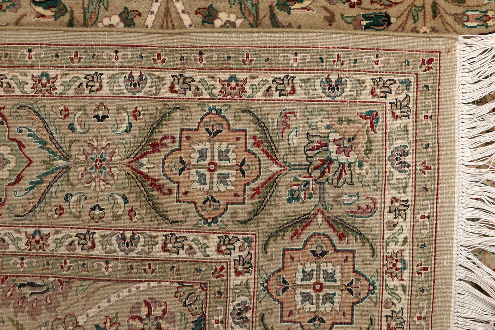 Tan Mahal 6' 1 x 9' 1 - No. 52398 - ALRUG Rug Store