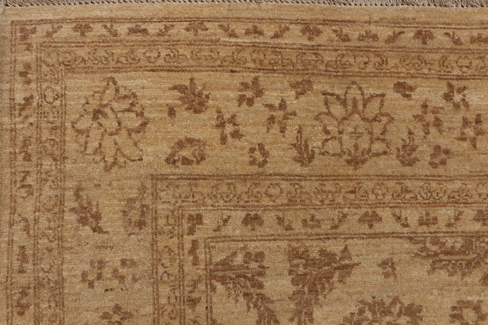 Navajo White Ziegler 5' 7 x 8' 2 - No. 52433 - ALRUG Rug Store