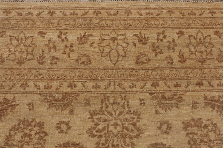 Navajo White Ziegler 5' 7 x 8' 2 - No. 52433 - ALRUG Rug Store