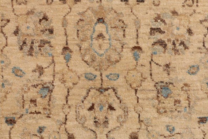 Navajo White Ziegler 2' 6 x 11' 5 - No. 52447 - ALRUG Rug Store
