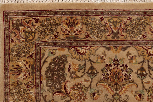 Blanched Almond Mahal 2' 6 x 12' 8 - No. 52485 - ALRUG Rug Store
