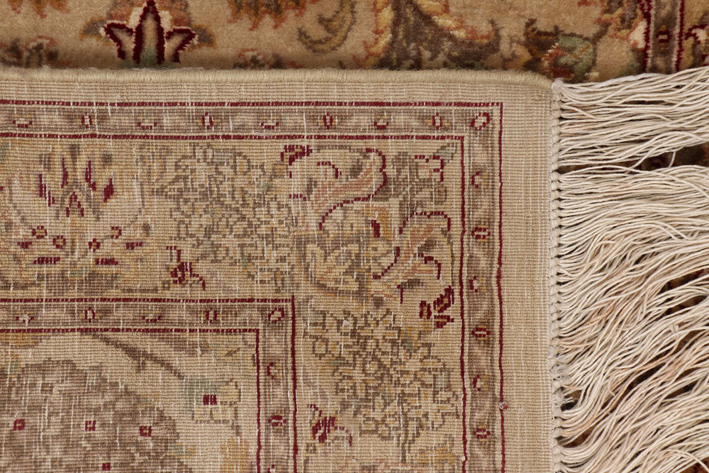 Blanched Almond Mahal 2' 6 x 12' 8 - No. 52485 - ALRUG Rug Store