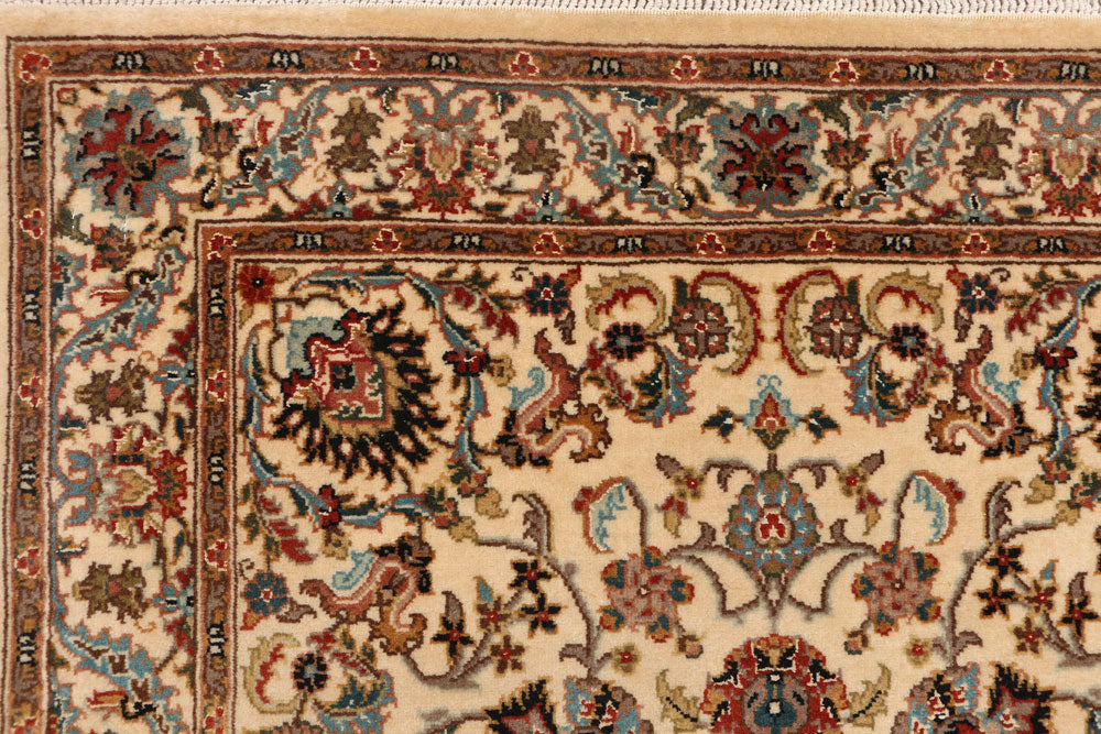 Blanched Almond Mahal 2' 7 x 10' 2 - No. 52489 - ALRUG Rug Store