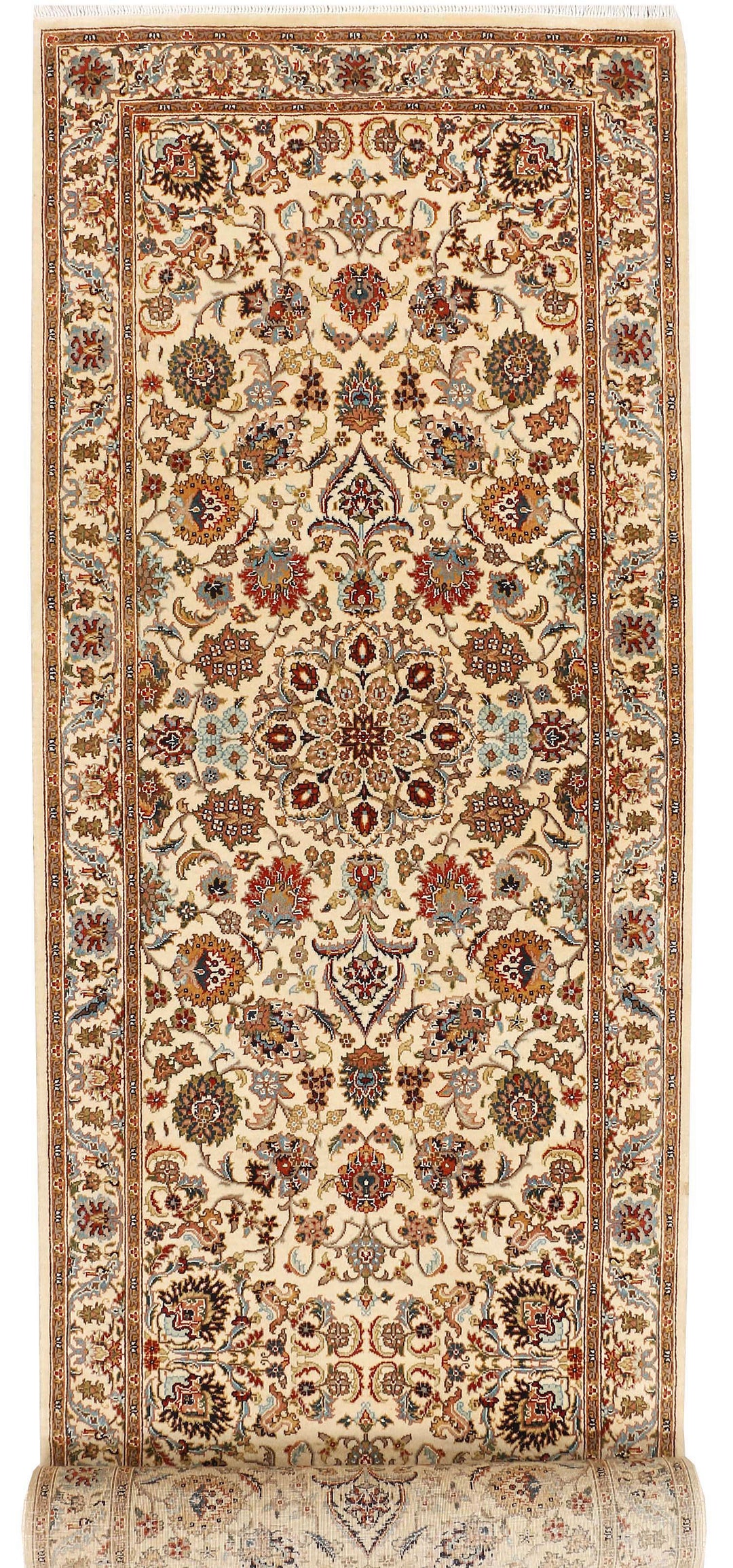 Blanched Almond Mahal 2' 7 x 10' 2 - No. 52489 - ALRUG Rug Store